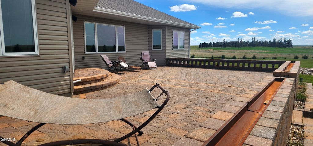 7079 Highway 8, Mott, ND 58646 photo 14