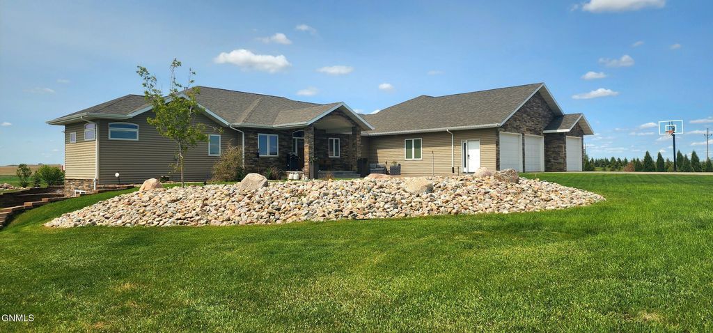 7079 Highway 8, Mott, ND 58646 photo 15