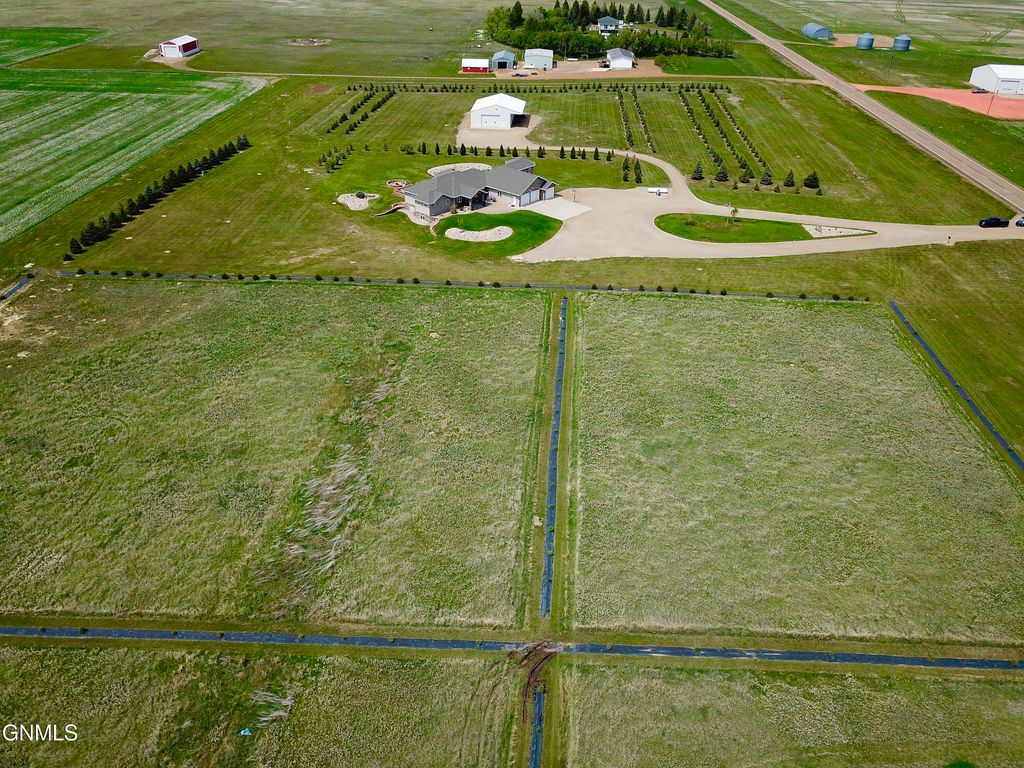 7079 Highway 8, Mott, ND 58646 photo 19