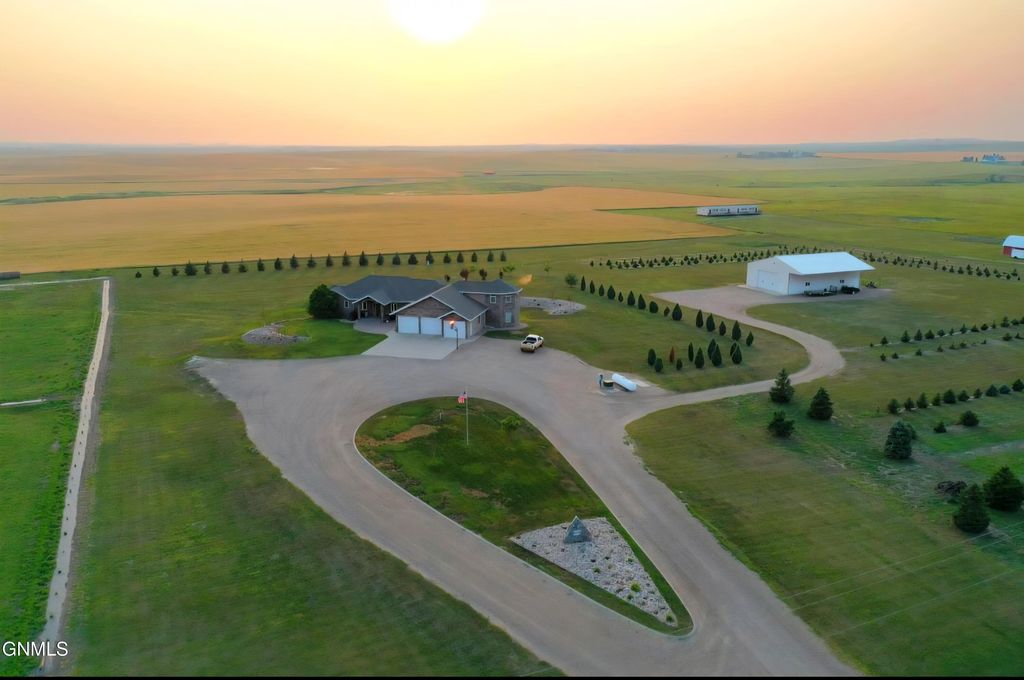 7079 Highway 8, Mott, ND 58646 photo 23