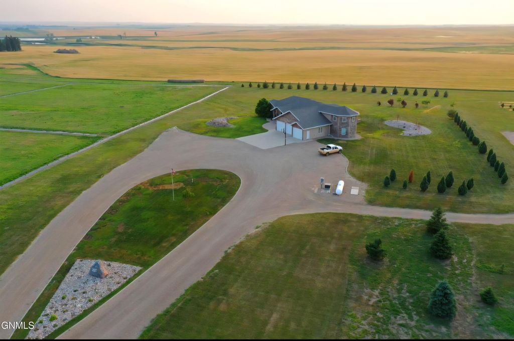 7079 Highway 8, Mott, ND 58646 photo 24