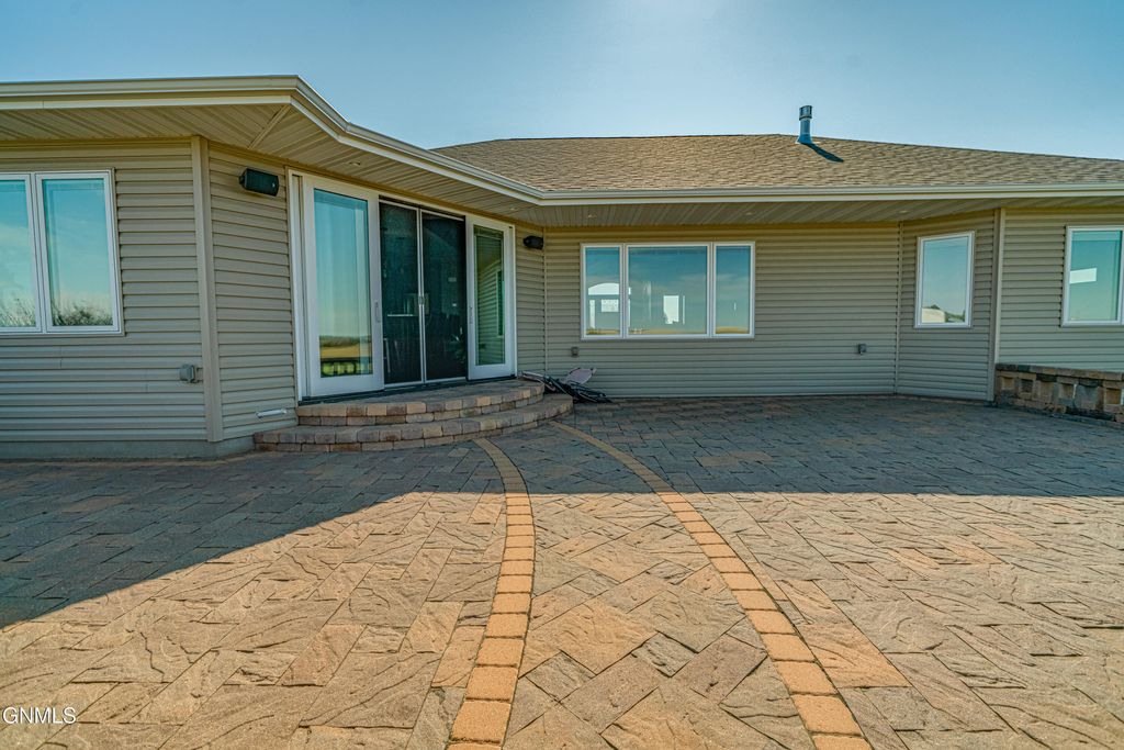 7079 Highway 8, Mott, ND 58646 photo 27