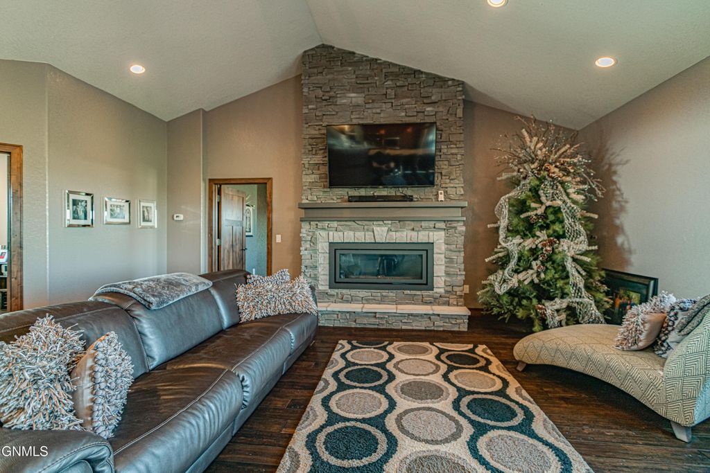 7079 Highway 8, Mott, ND 58646 photo 33