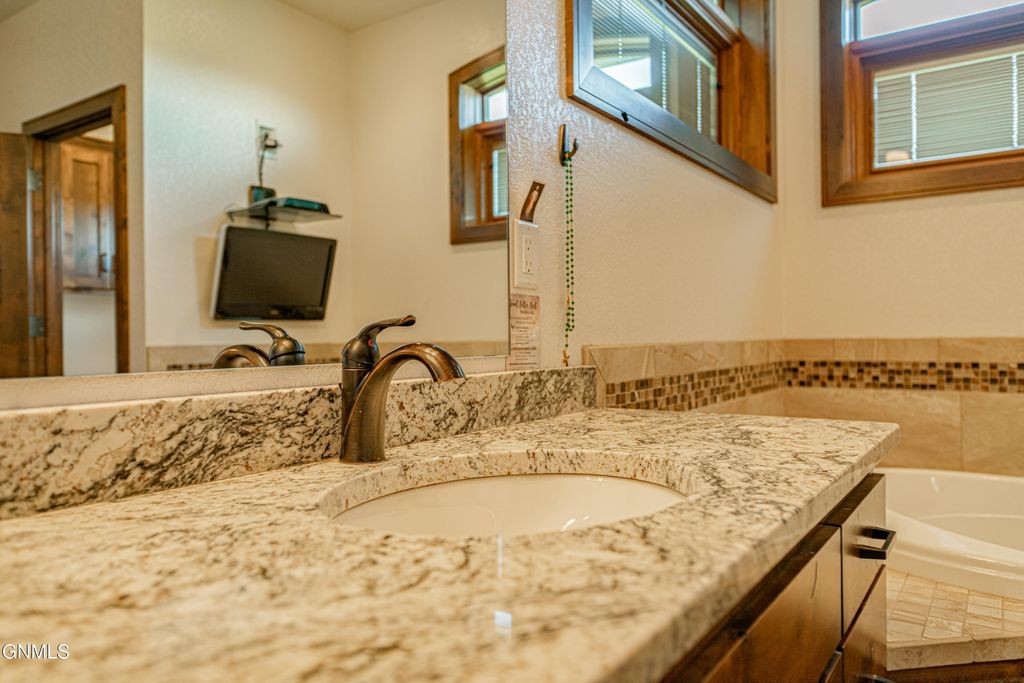 7079 Highway 8, Mott, ND 58646 photo 58