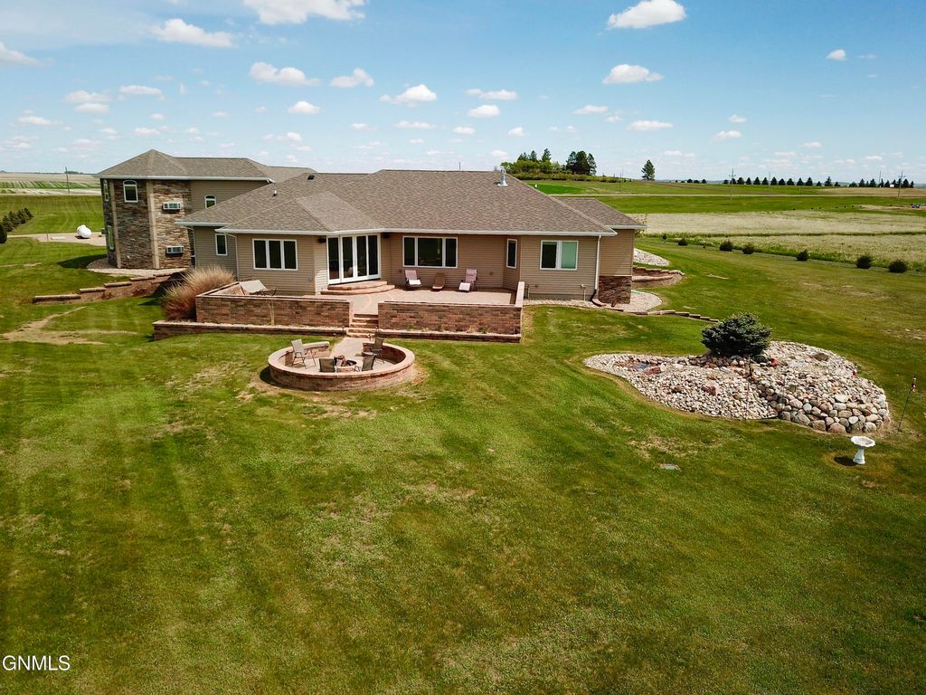 7079 Highway 8, Mott, ND 58646 photo 6