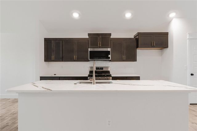 1708 Farmer Street, Pea Ridge, AR 72751