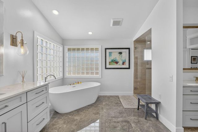 2920 NE 47th Street, Lighthouse Point, FL 33064