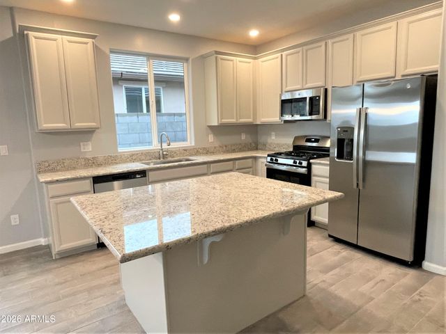 13227 W Buckskin Trail, Peoria, AZ 85383