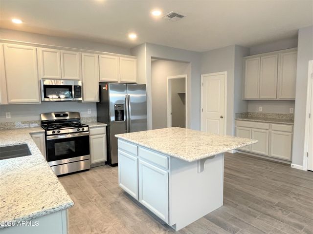 13227 W Buckskin Trail, Peoria, AZ 85383