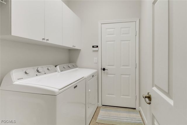 3790 Lakeview Isle CT, Fort Myers, FL 33905