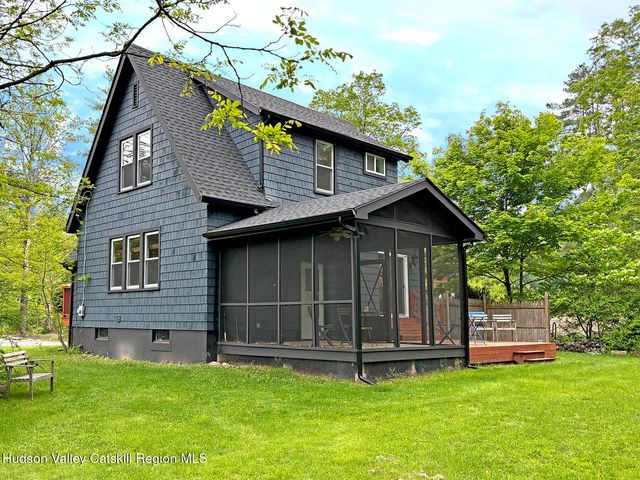 196 Tinker Street, Woodstock, NY 12498