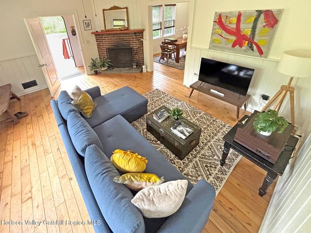 196 Tinker Street, Woodstock, NY 12498