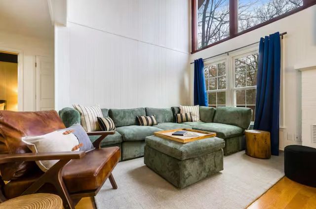 2964 HOPKINS DR, Mcgaheysville, VA 22840