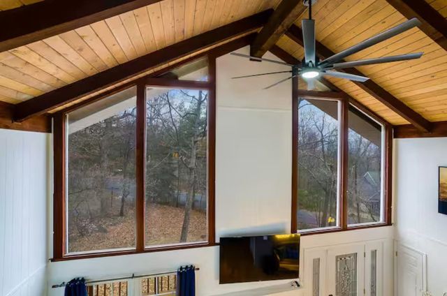 2964 HOPKINS DR, Mcgaheysville, VA 22840