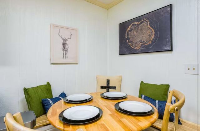 2964 HOPKINS DR, Mcgaheysville, VA 22840