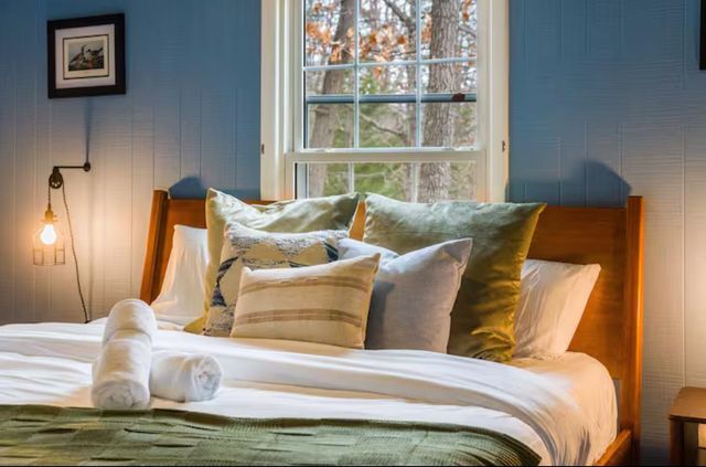 2964 HOPKINS DR, Mcgaheysville, VA 22840