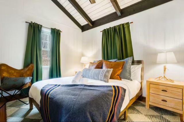 2964 HOPKINS DR, Mcgaheysville, VA 22840