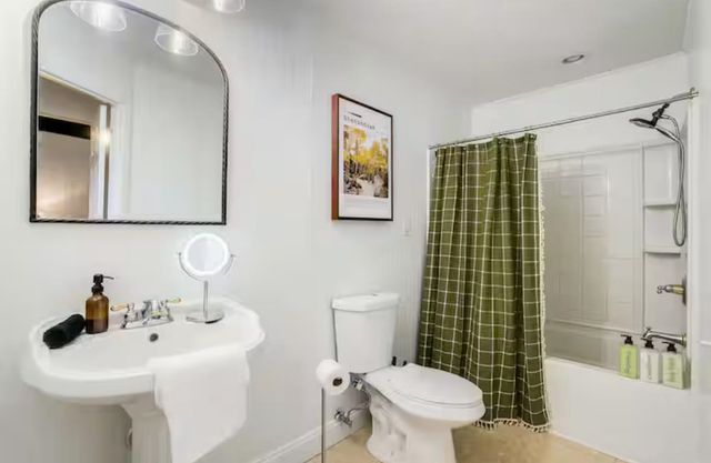 2964 HOPKINS DR, Mcgaheysville, VA 22840