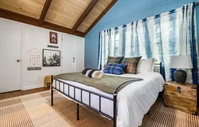 2964 HOPKINS DR, Mcgaheysville, VA 22840