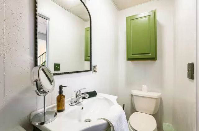 2964 HOPKINS DR, Mcgaheysville, VA 22840