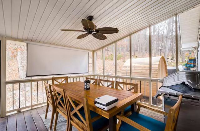 2964 HOPKINS DR, Mcgaheysville, VA 22840