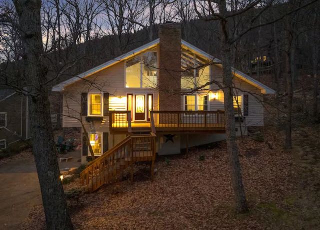 2964 HOPKINS DR, Mcgaheysville, VA 22840