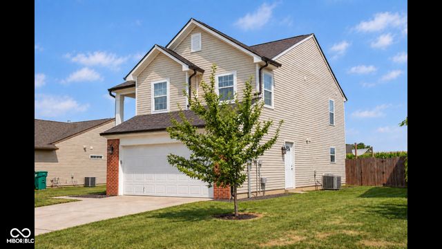 1214 Harvest Ridge Circle, Franklin, IN 46131