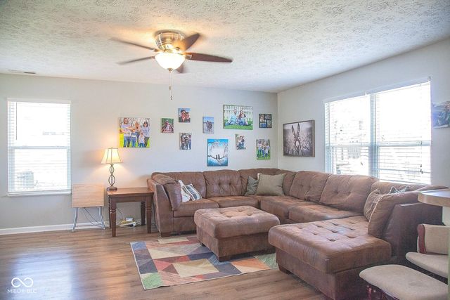 1214 Harvest Ridge Circle, Franklin, IN 46131