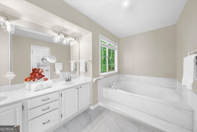4209 Harris Ridge Court, Roswell, GA 30076
