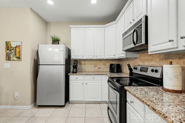 8418 Chaceview Court, Charlotte, NC 28269