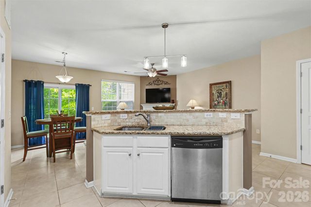 8418 Chaceview Court, Charlotte, NC 28269