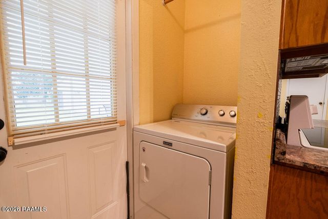 109 Drake Drive, Lafayette, LA 70503