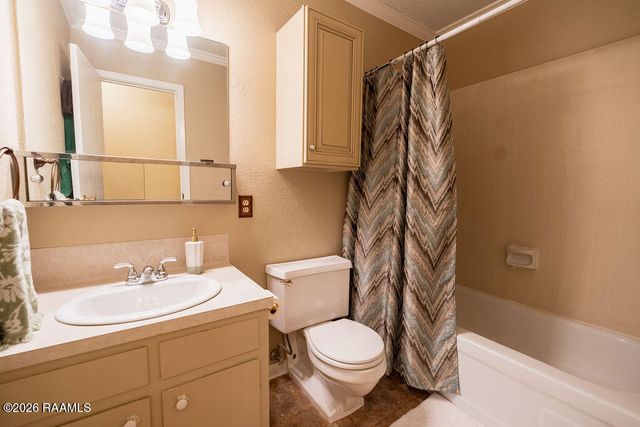 109 Drake Drive, Lafayette, LA 70503