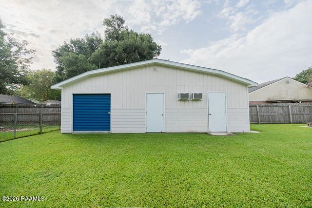 109 Drake Drive, Lafayette, LA 70503