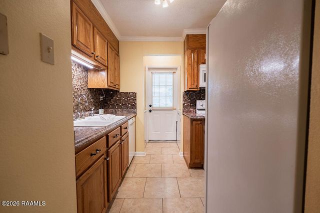 109 Drake Drive, Lafayette, LA 70503