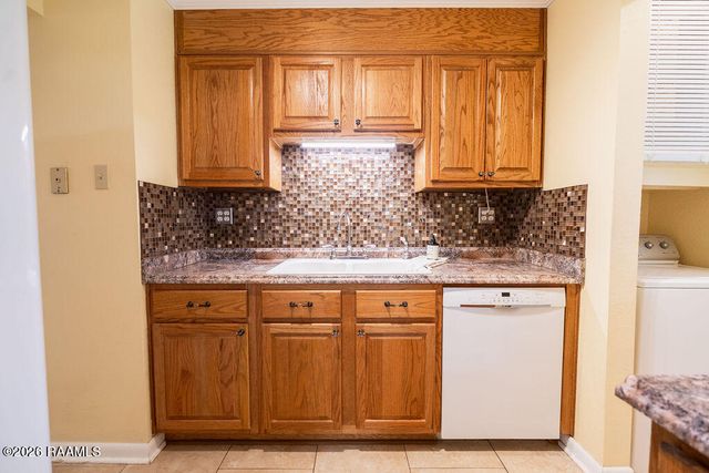 109 Drake Drive, Lafayette, LA 70503