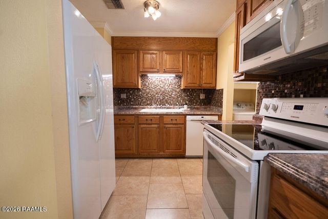 109 Drake Drive, Lafayette, LA 70503