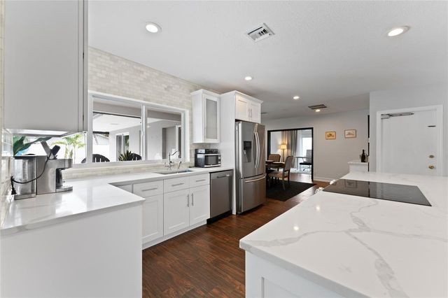 22111 W Serenata Cir Circle W, Boca Raton, FL 33433