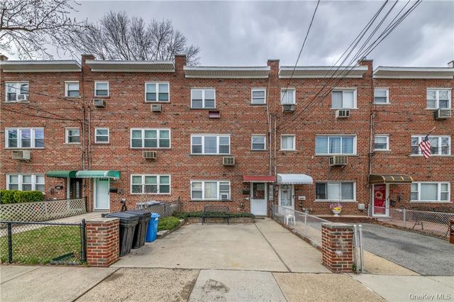 2545 Hollers Avenue, Bronx, NY 10475