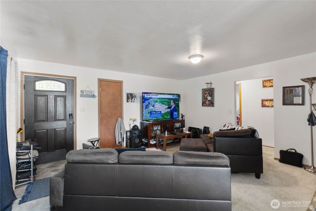 7601 S C Street, Tacoma, WA 98408