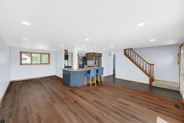 275 Frederick Drive, Chicago Heights, IL 60411