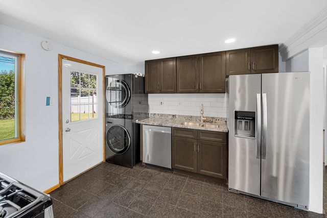 275 Frederick Drive, Chicago Heights, IL 60411