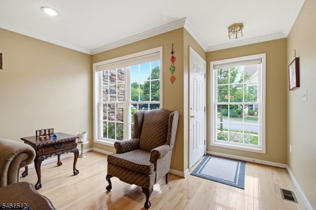 16 Magnolia Way, North Haledon Boro, NJ 07508