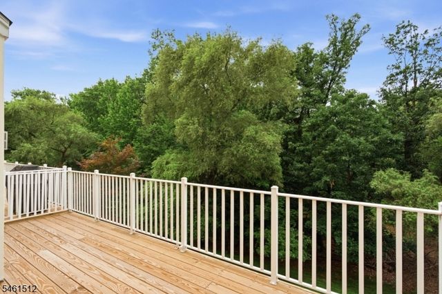 16 Magnolia Way, North Haledon Boro, NJ 07508