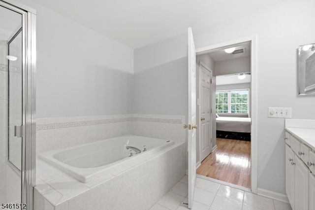 16 Magnolia Way, North Haledon Boro, NJ 07508
