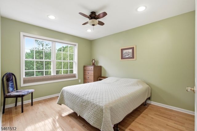 16 Magnolia Way, North Haledon Boro, NJ 07508