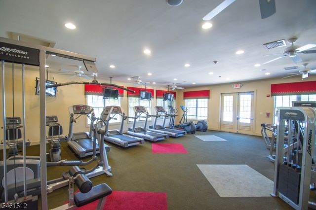 16 Magnolia Way, North Haledon Boro, NJ 07508