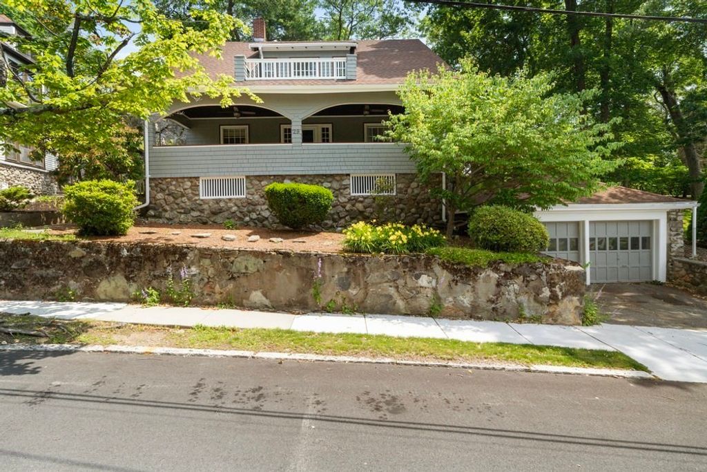 29 Nowell Rd, Melrose, MA 02176
