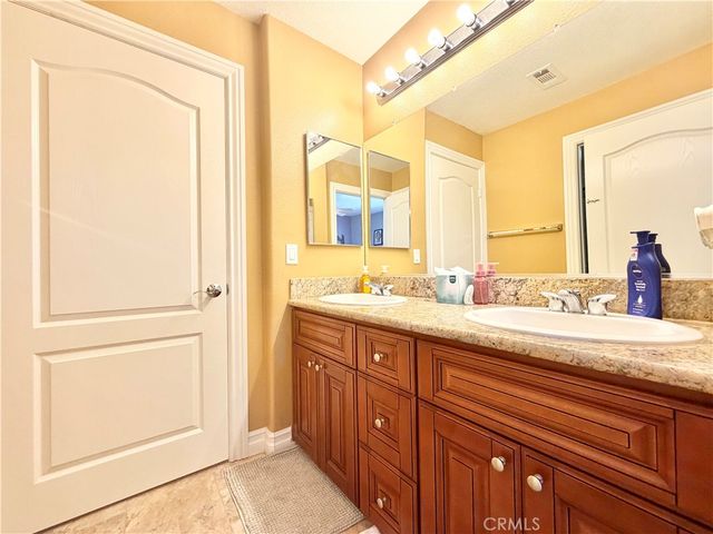 26187 Isherwood Street, Murrieta, CA 92563