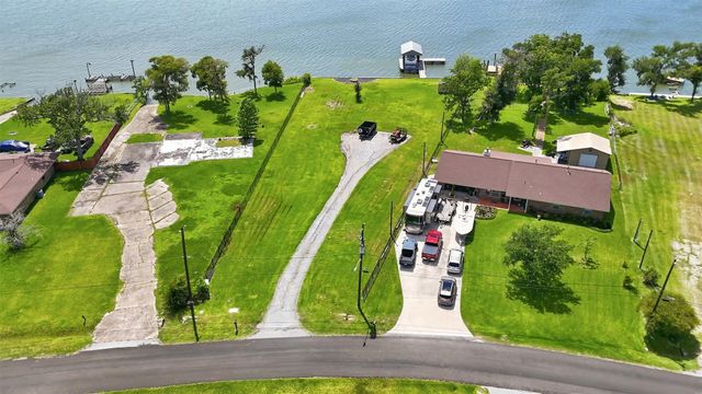 448 S Burnett Drive, Baytown, TX 77520